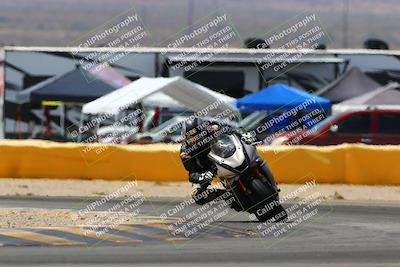 media/Apr-09-2022-SoCal Trackdays (Sat) [[c9e19a26ab]]/Turn 2 (1140am)/